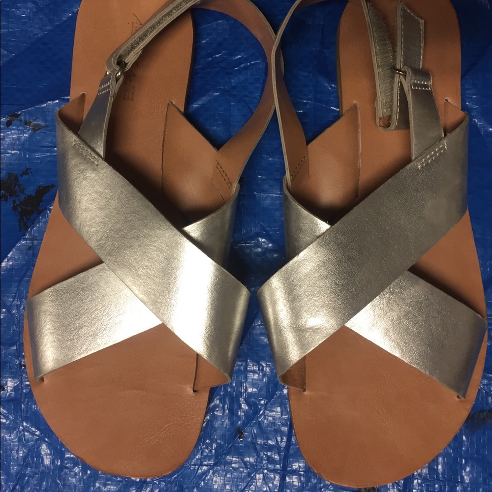 Sandals. SiZe 3